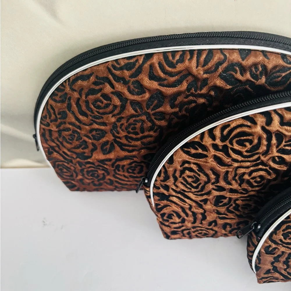 N/A set brown